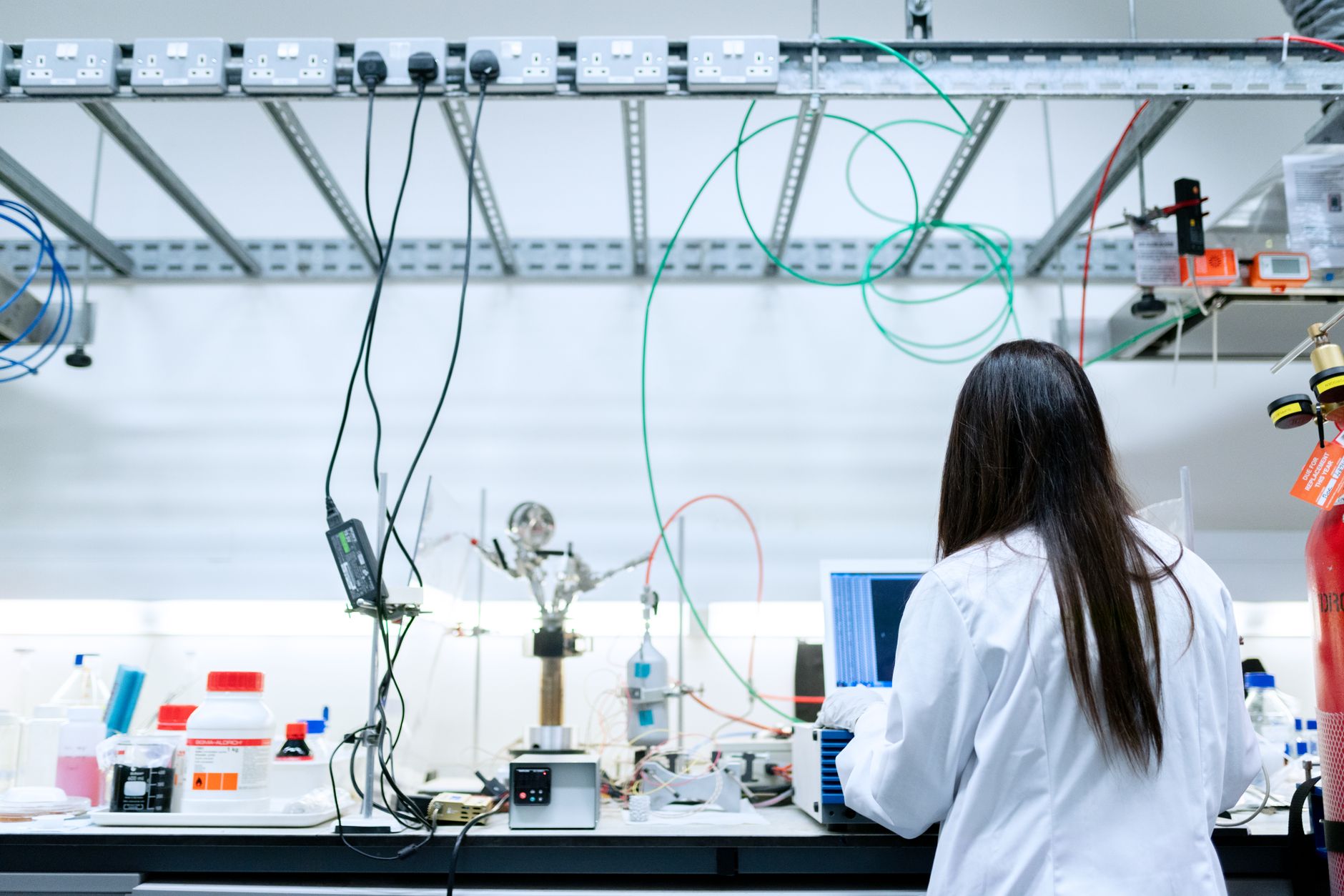 Detailed technical specification diagram for Ask HN: Should hard-tech founders join a problem or technology-first PhD lab?